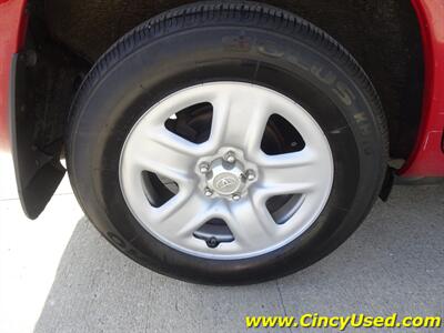 2012 Toyota RAV4 2.5L I4 4WD   - Photo 29 - Cincinnati, OH 45255