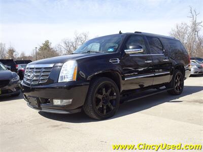 2012 Cadillac Escalade ESV Luxury   - Photo 3 - Cincinnati, OH 45255