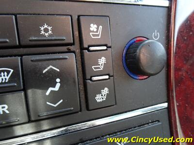 2012 Cadillac Escalade ESV Luxury   - Photo 26 - Cincinnati, OH 45255
