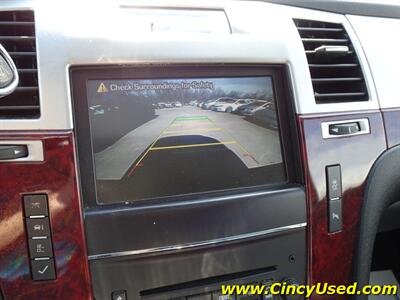2012 Cadillac Escalade ESV Luxury   - Photo 18 - Cincinnati, OH 45255
