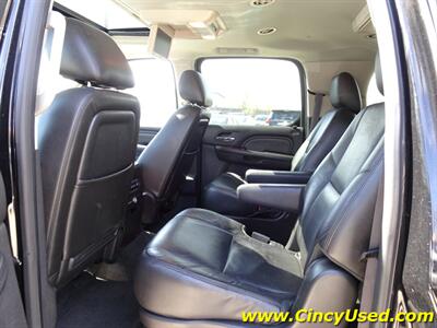 2012 Cadillac Escalade ESV Luxury   - Photo 12 - Cincinnati, OH 45255