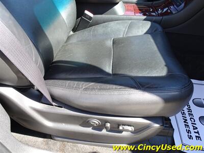 2012 Cadillac Escalade ESV Luxury   - Photo 31 - Cincinnati, OH 45255