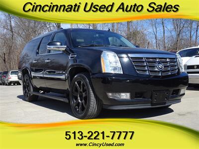 2012 Cadillac Escalade ESV Luxury   - Photo 1 - Cincinnati, OH 45255