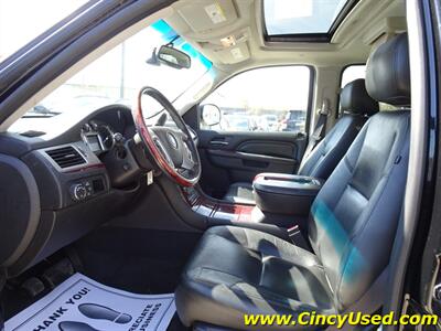 2012 Cadillac Escalade ESV Luxury   - Photo 10 - Cincinnati, OH 45255