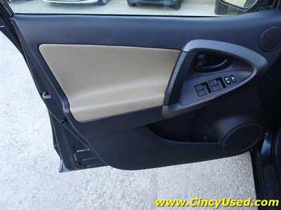 2009 Toyota RAV4 Limited   - Photo 28 - Cincinnati, OH 45255