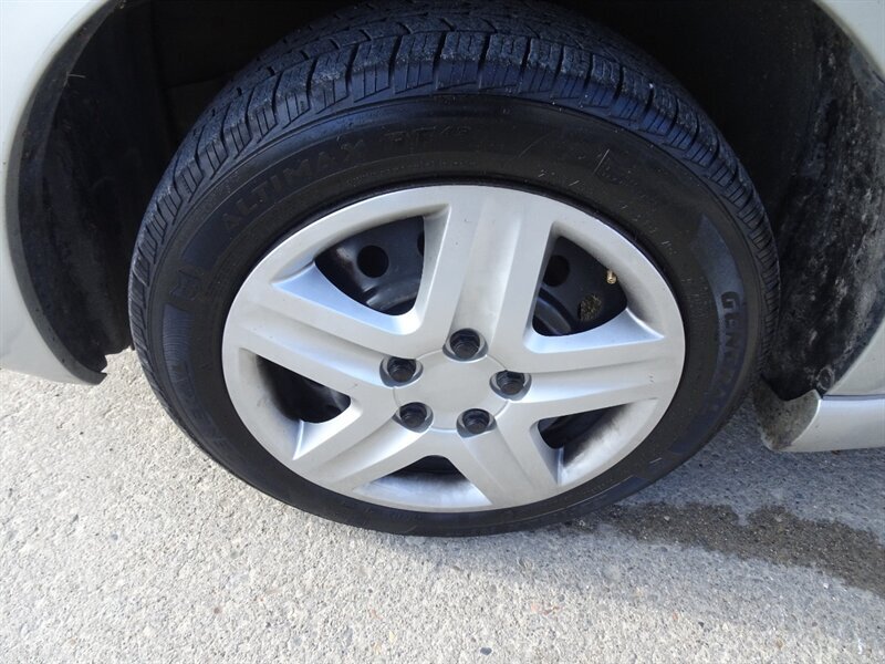 2003 Toyota Matrix XR - Photo 28 - Cincinnati, OH 45255