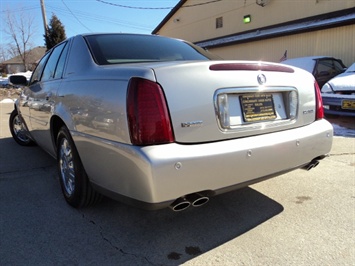 2004 Cadillac DeVille   - Photo 12 - Cincinnati, OH 45255