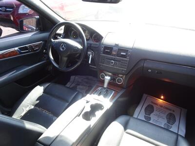 2010 Mercedes-Benz C 300 Sport 4MATIC  3.0L V6 AWD - Photo 13 - Cincinnati, OH 45255