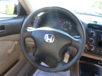 2005 Honda Civic VP   - Photo 18 - Cincinnati, OH 45255