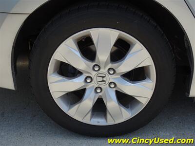 2009 Honda Accord EX-L V6 w/Navi   - Photo 34 - Cincinnati, OH 45255