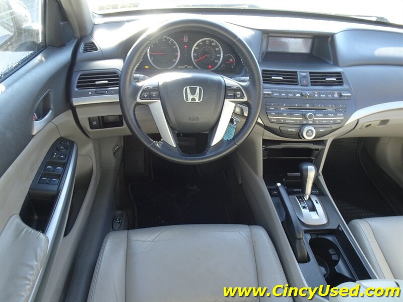 2009 Honda Accord EX-L V6 w/Navi - Photo 10 - Cincinnati, OH 45255