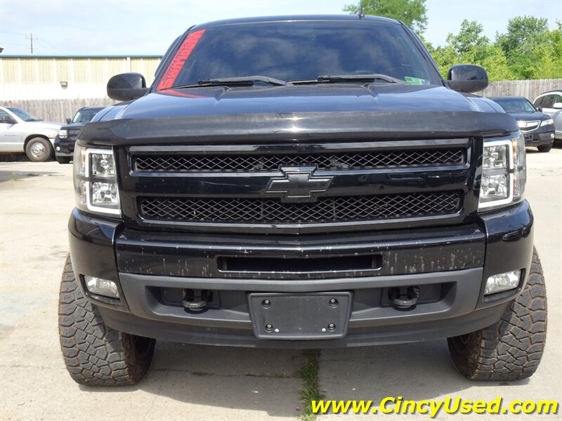 2011 Chevrolet Silverado 1500 LTZ - Photo 2 - Cincinnati, OH 45255