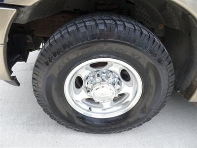 2005 Ford Excursion Eddie Bauer  5.4L V8 RWD - Photo 50 - Cincinnati, OH 45255