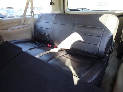 2005 Ford Excursion Eddie Bauer  5.4L V8 RWD - Photo 58 - Cincinnati, OH 45255