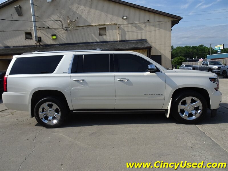 2015 Chevrolet Suburban LTZ - Photo 5 - Cincinnati, OH 45255