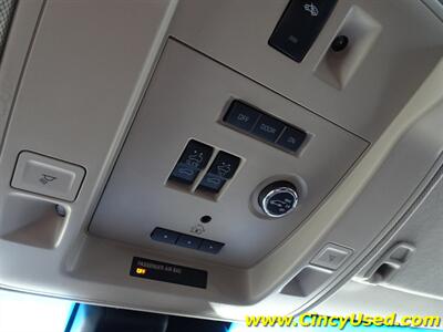 2015 Chevrolet Suburban LTZ - Photo 31 - Cincinnati, OH 45255
