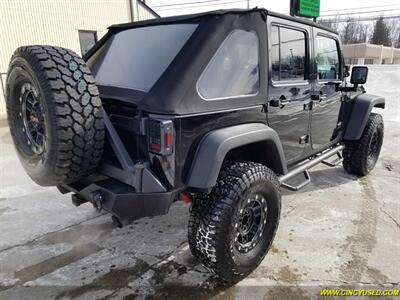 2009 Jeep Wrangler Unlimited X   - Photo 17 - Cincinnati, OH 45255