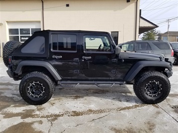 2009 Jeep Wrangler Unlimited X   - Photo 7 - Cincinnati, OH 45255