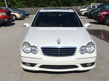 2005 Mercedes-Benz C230 Kompressor   - Photo 2 - Cincinnati, OH 45255