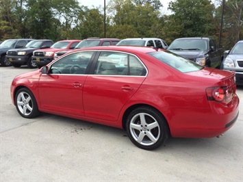 2010 Volkswagen Jetta TDI   - Photo 4 - Cincinnati, OH 45255