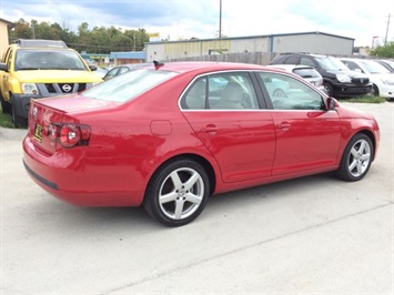 2010 Volkswagen Jetta TDI   - Photo 6 - Cincinnati, OH 45255