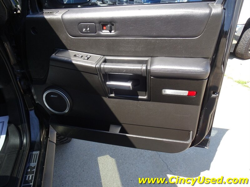 2005 Hummer H2 - Photo 29 - Cincinnati, OH 45255