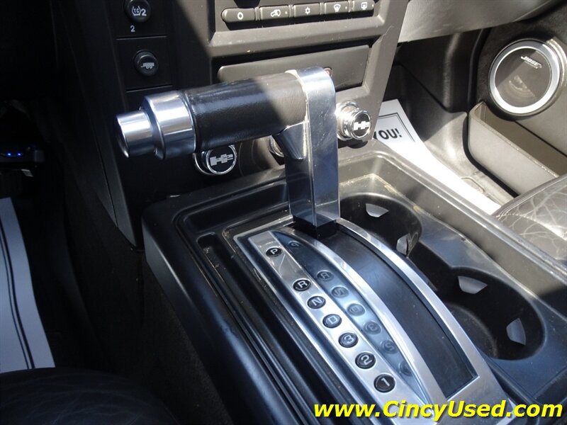 2005 Hummer H2 - Photo 18 - Cincinnati, OH 45255