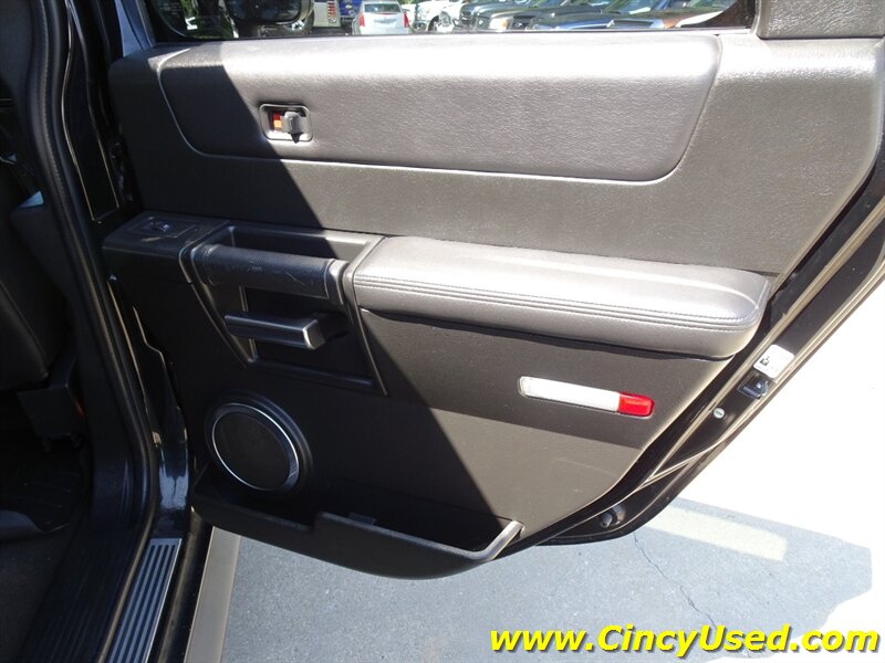 2005 Hummer H2 - Photo 28 - Cincinnati, OH 45255