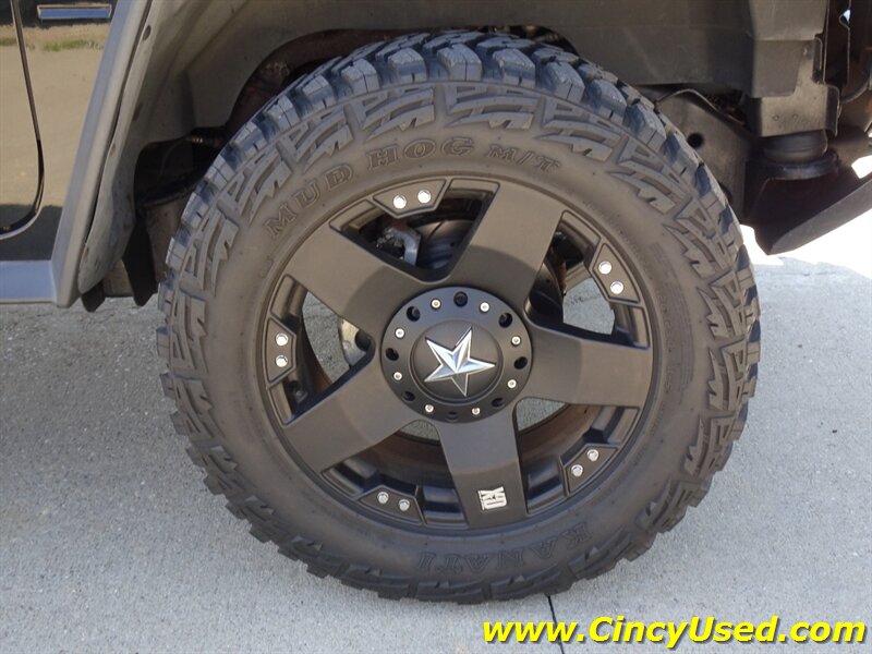 2005 Hummer H2 - Photo 33 - Cincinnati, OH 45255