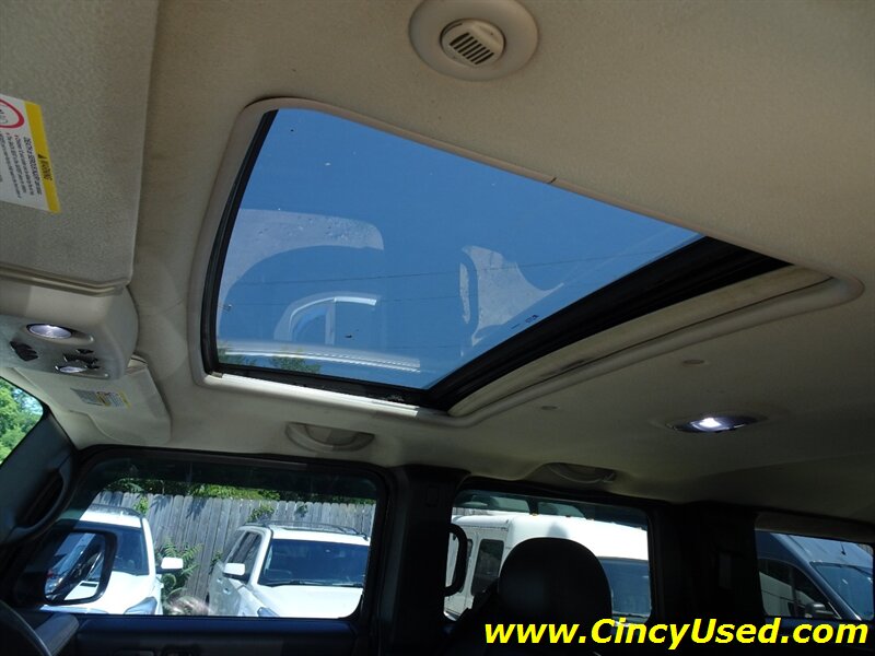 2005 Hummer H2 - Photo 25 - Cincinnati, OH 45255