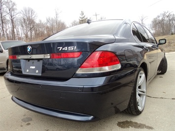 2002 BMW 745i   - Photo 14 - Cincinnati, OH 45255