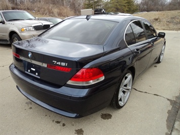 2002 BMW 745i   - Photo 6 - Cincinnati, OH 45255