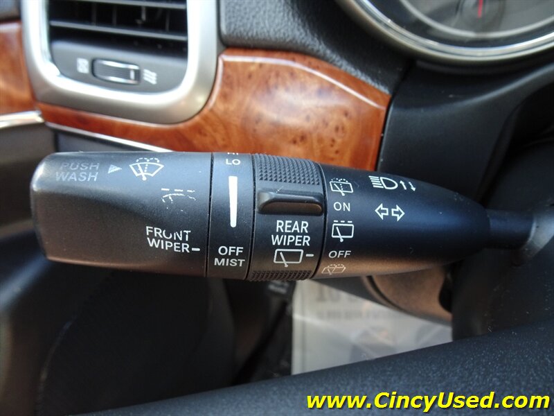 2011 Jeep Grand Cherokee Limited - Photo 28 - Cincinnati, OH 45255