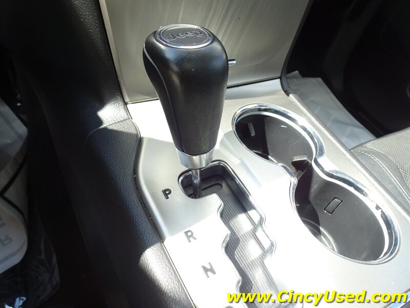 2011 Jeep Grand Cherokee Limited - Photo 20 - Cincinnati, OH 45255