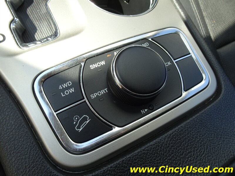 2011 Jeep Grand Cherokee Limited - Photo 19 - Cincinnati, OH 45255