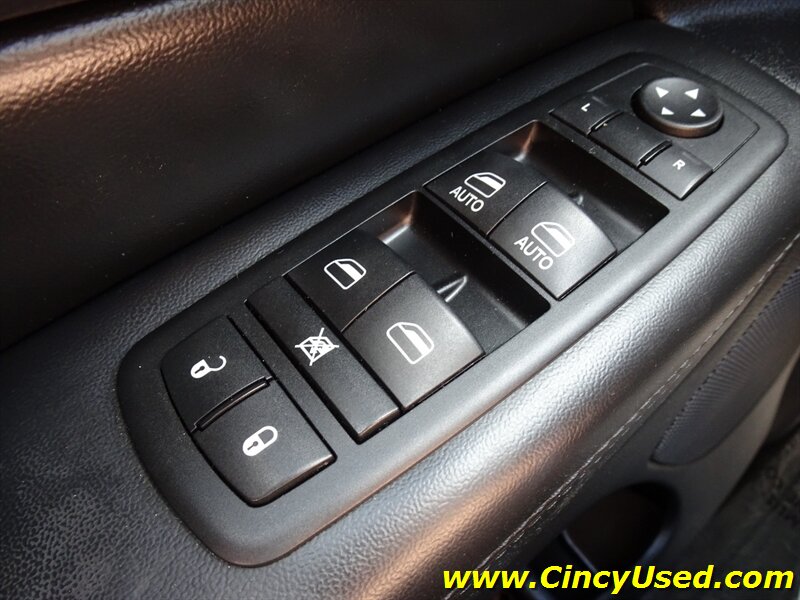 2011 Jeep Grand Cherokee Limited - Photo 27 - Cincinnati, OH 45255