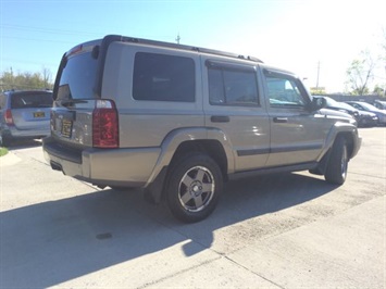 2006 Jeep Commander   - Photo 13 - Cincinnati, OH 45255