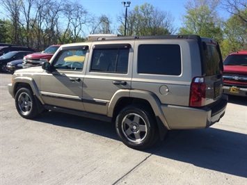 2006 Jeep Commander   - Photo 4 - Cincinnati, OH 45255