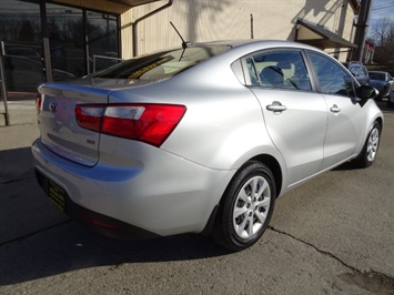 2013 Kia Rio LX   - Photo 5 - Cincinnati, OH 45255