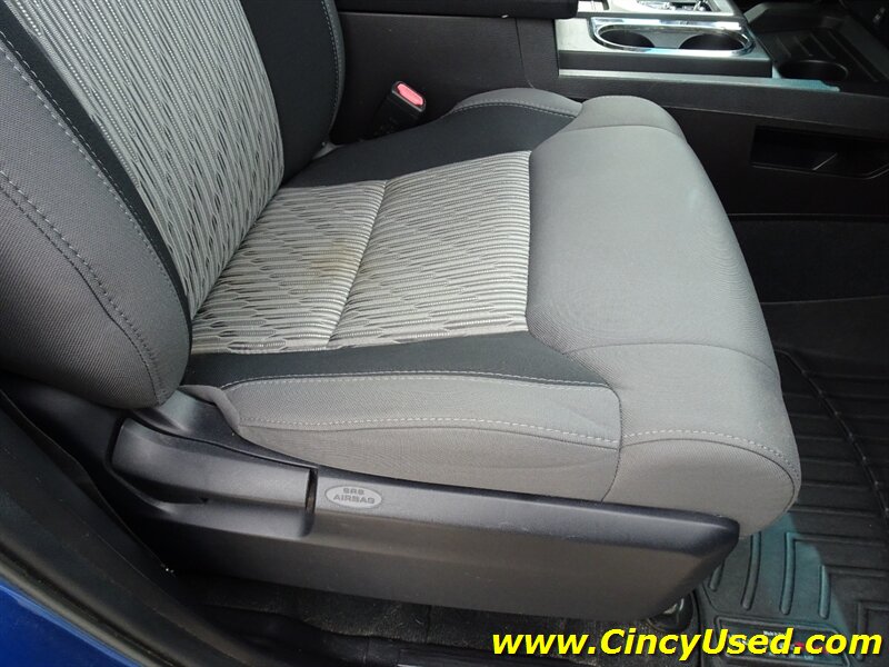 2016 Toyota Tundra SR5   - Photo 29 - Cincinnati, OH 45255