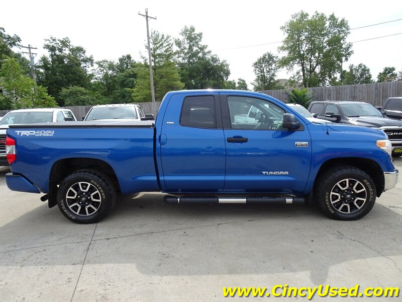 2016 Toyota Tundra SR5   - Photo 7 - Cincinnati, OH 45255