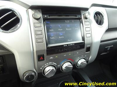 2016 Toyota Tundra SR5   - Photo 20 - Cincinnati, OH 45255