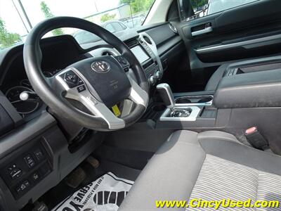 2016 Toyota Tundra SR5   - Photo 14 - Cincinnati, OH 45255