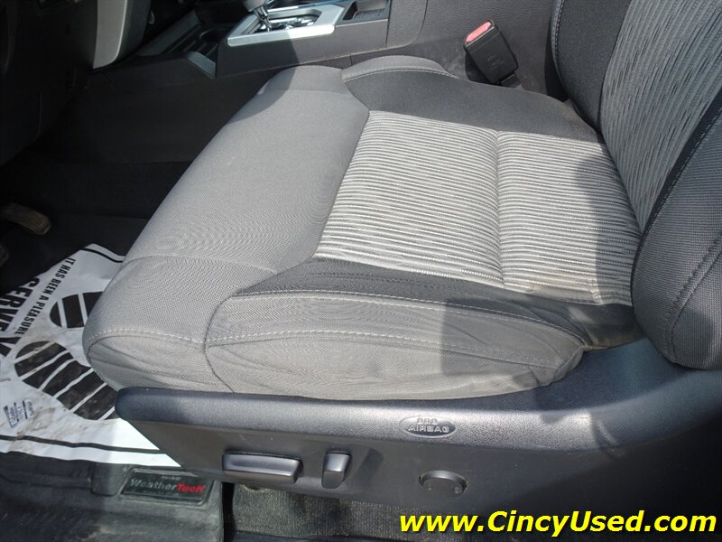 2016 Toyota Tundra SR5   - Photo 28 - Cincinnati, OH 45255