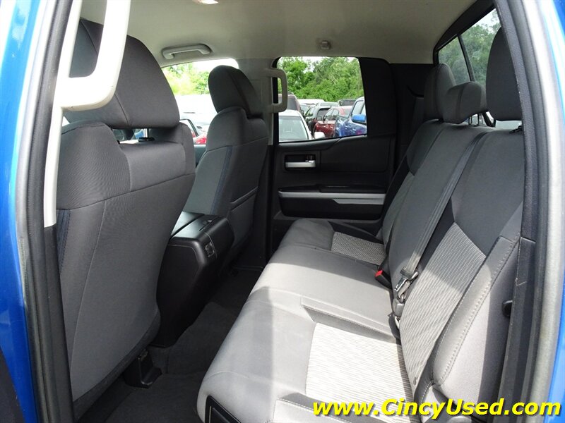 2016 Toyota Tundra SR5   - Photo 15 - Cincinnati, OH 45255