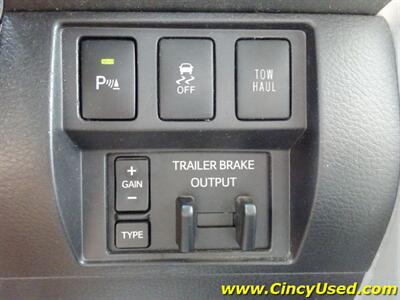 2016 Toyota Tundra SR5   - Photo 27 - Cincinnati, OH 45255