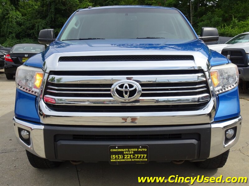 2016 Toyota Tundra SR5   - Photo 2 - Cincinnati, OH 45255