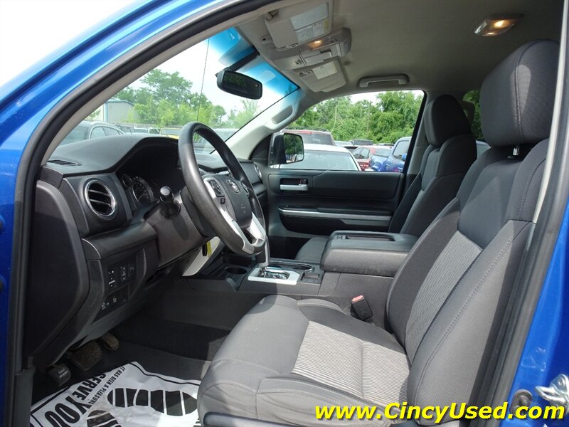 2016 Toyota Tundra SR5   - Photo 13 - Cincinnati, OH 45255