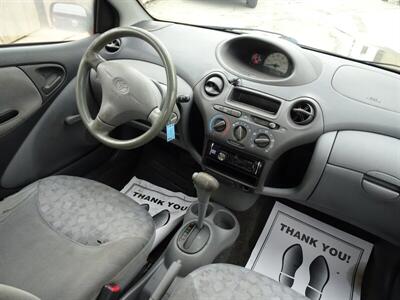 2002 Toyota ECHO   - Photo 9 - Cincinnati, OH 45255