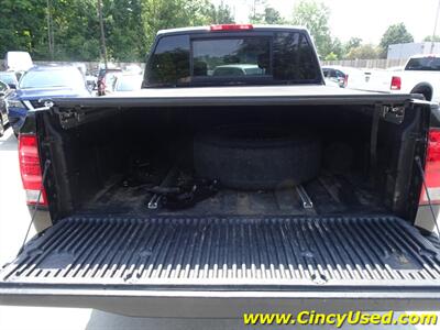 2012 Nissan Titan PRO-4X  5.6L V8 4WD - Photo 29 - Cincinnati, OH 45255